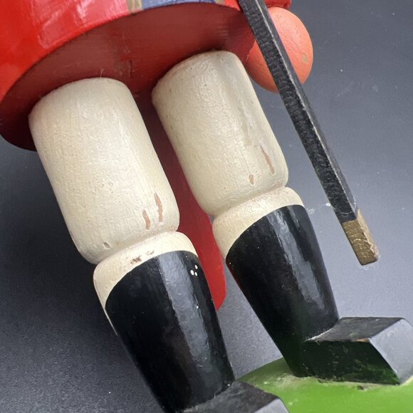 VTG Erzgebirge Nutcracker 9.25" Soldier Christmas Holiday Decor Germany 1977 - Picture 5 of 15